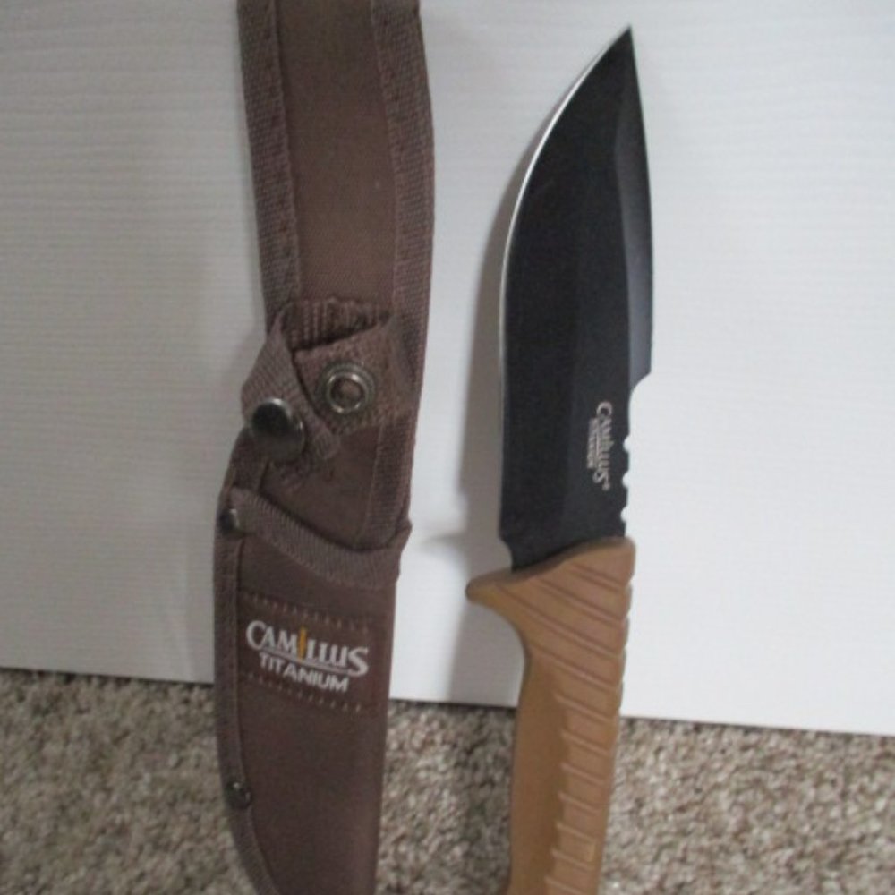 CAMILLUS TITANIUM 440 Fixed Blade Bowie Hunting 10" KNIFE with Sheath